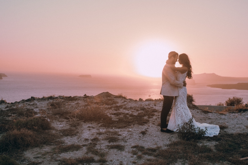 Santorini Romance Wedding | Coachella Post Wedding Event @ Thermes Luxury Villas